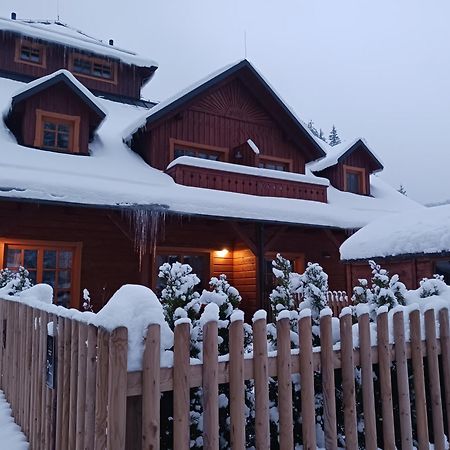 Apartman Jezerne Вельке-Карловице Экстерьер фото
