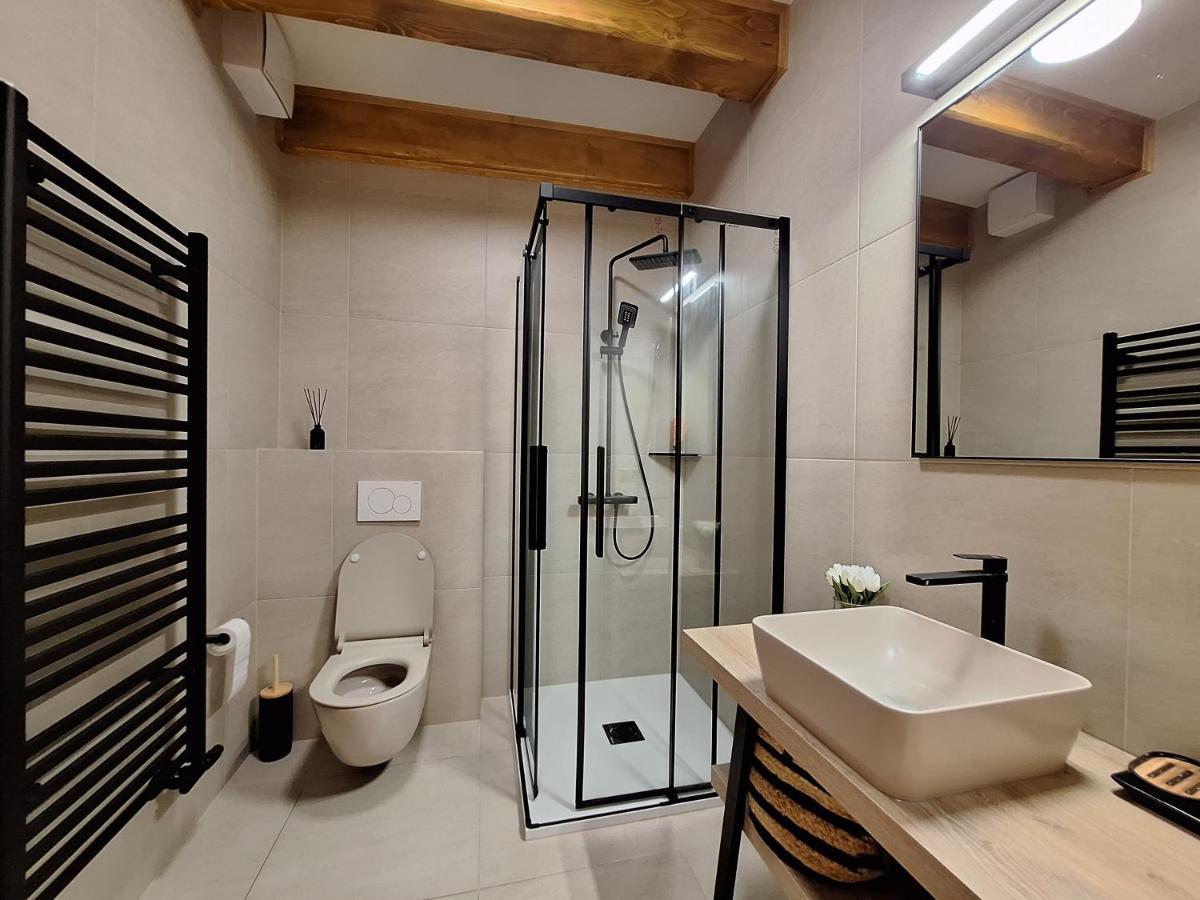 Apartman Jezerne Вельке-Карловице Экстерьер фото