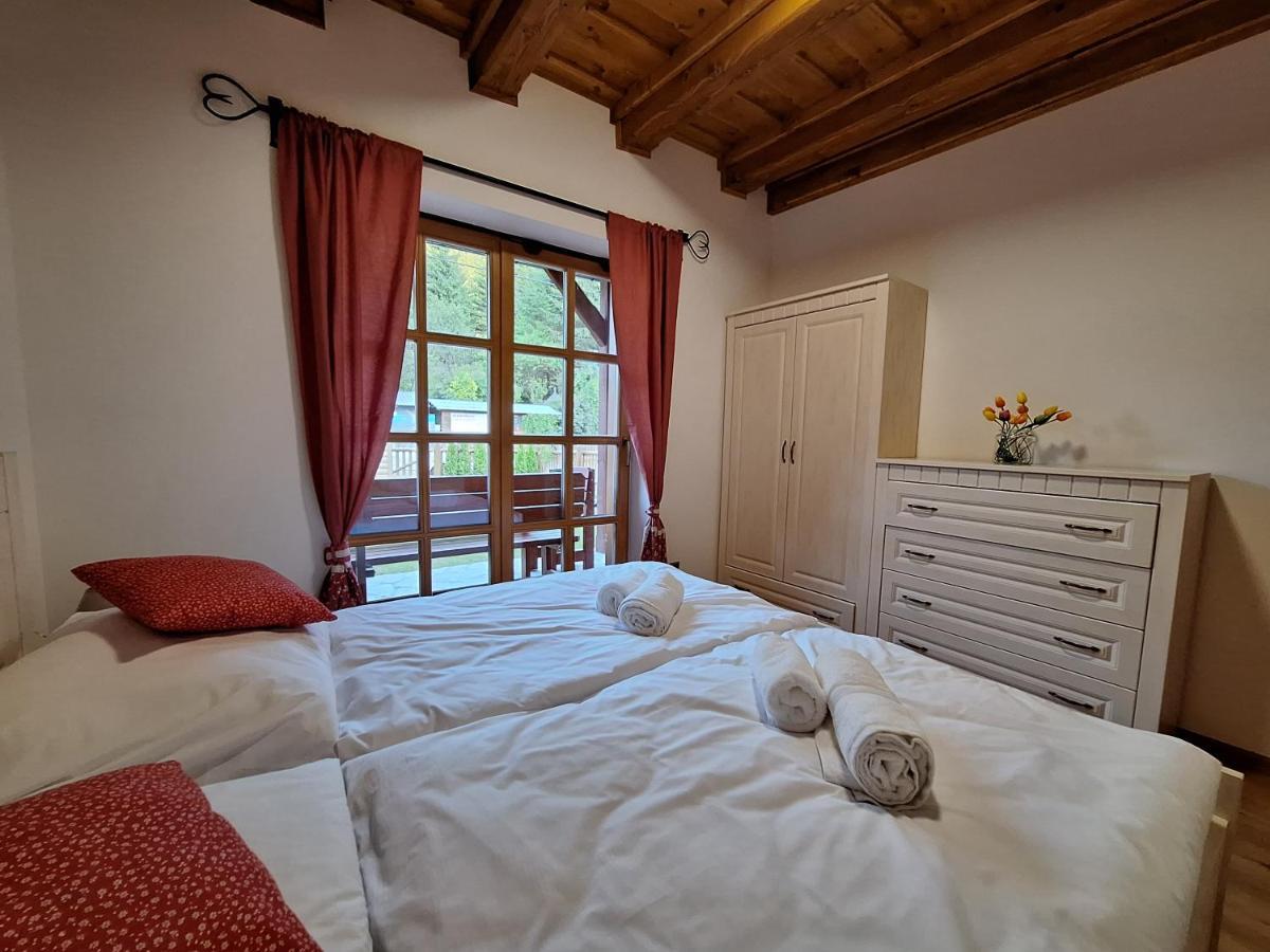 Apartman Jezerne Вельке-Карловице Экстерьер фото