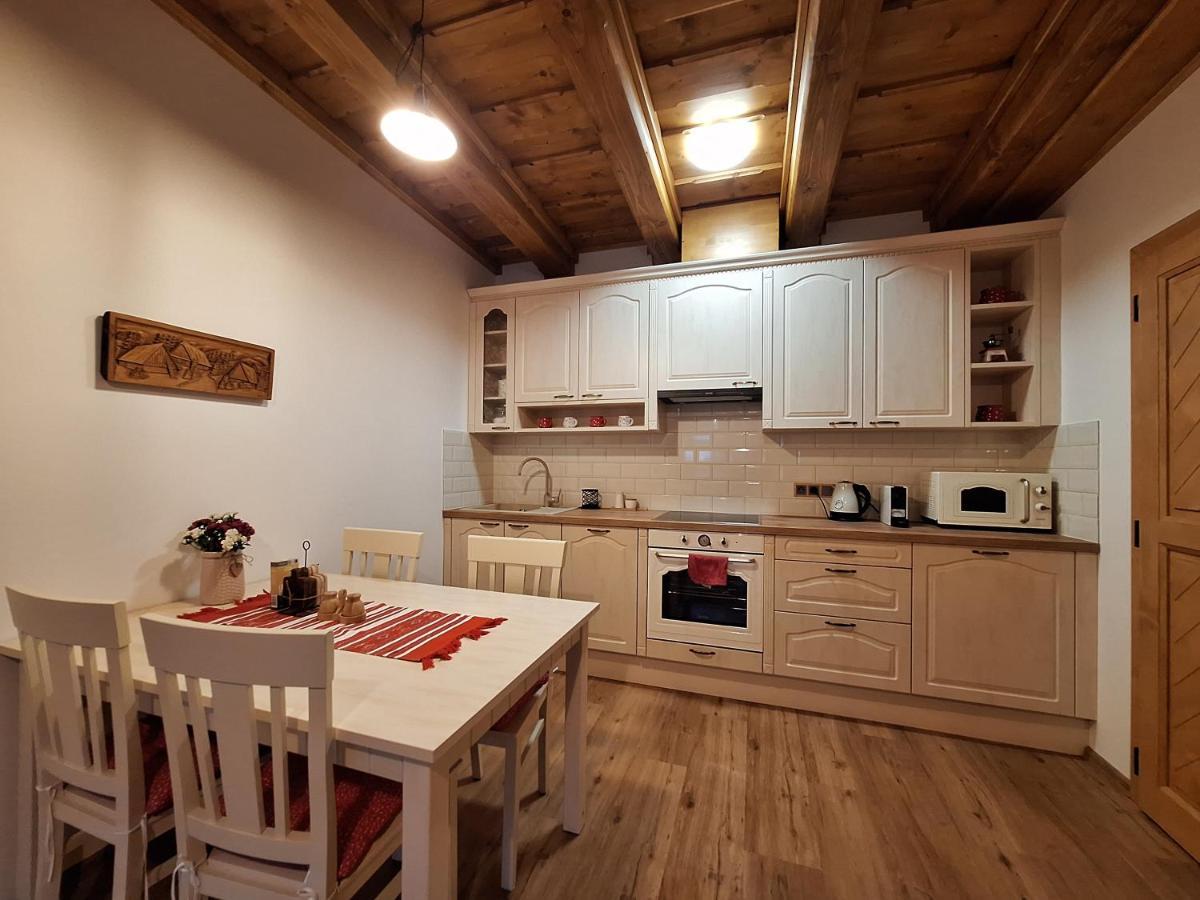 Apartman Jezerne Вельке-Карловице Экстерьер фото
